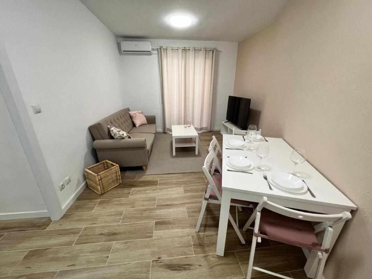 Apartamenticos Libertad I Zaragoza Exterior photo